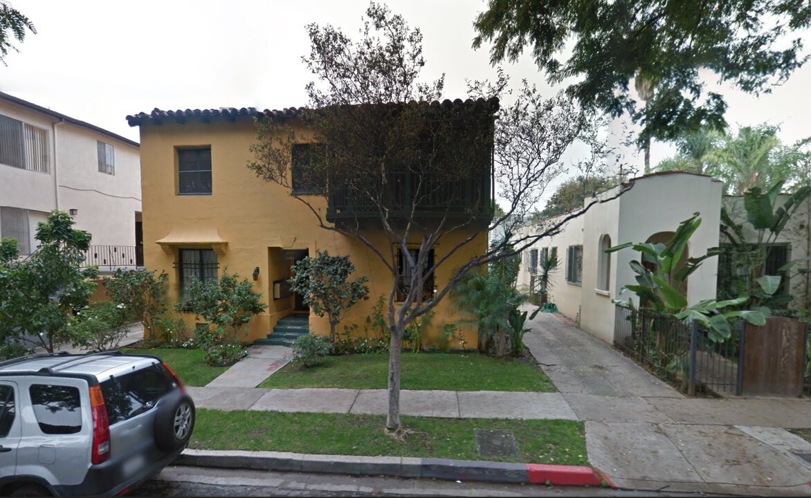 1153 N Vista St in West Hollywood, CA - Building Photo