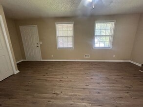 1961 Haviland Cir in Columbia, SC - Building Photo - Building Photo