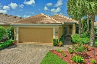 10032 Oakhurst Way in Ft. Myers, FL - Building Photo