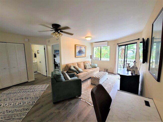 42-102 Aleka Pl in Kailua, HI - Building Photo - Building Photo