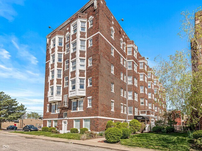 property at 230 E 9th St
