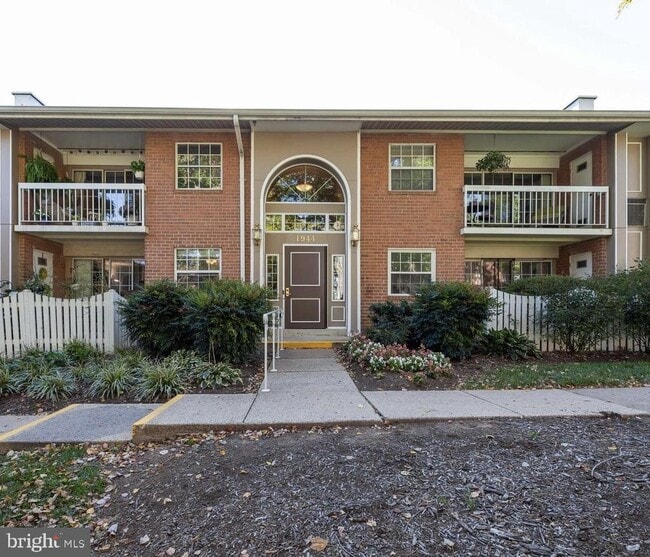 property at 1944 Kennedy Dr