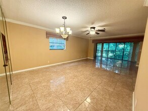 4215 NW 22nd St in Coconut Creek, FL - Building Photo - Building Photo