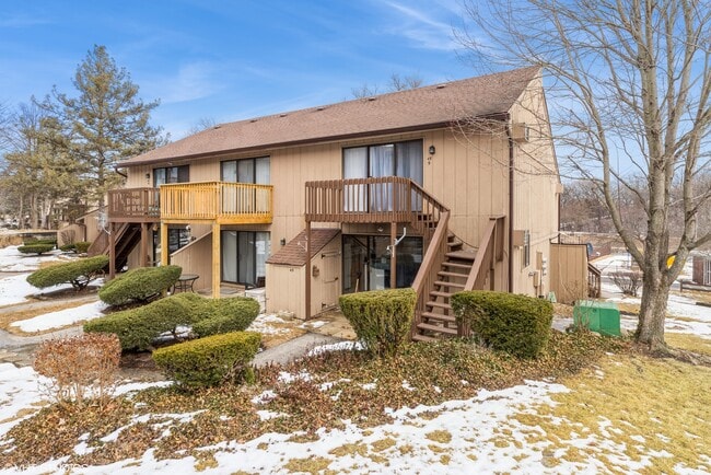 45 Nassau Colony in Fox Lake, IL - Building Photo - Building Photo