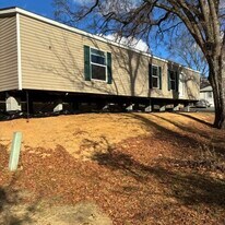 928 Sharpe Rd in Burlington, NC - Building Photo