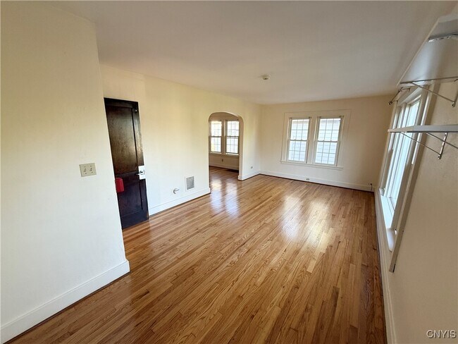 225 Wilmore Pl in Syracuse, NY - Foto de edificio - Building Photo