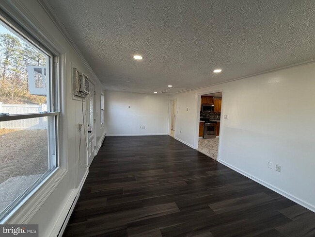 20 Andrea Ct in Gloucester Township, NJ - Building Photo - Building Photo