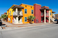 Los Balcones in El Paso, TX - Foto de edificio - Building Photo