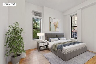 70 W 11th St in New York, NY - Building Photo - Building Photo