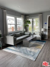 1130 Laveta Terrace in Los Angeles, CA - Building Photo - Building Photo