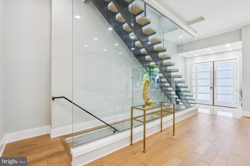 5706 Nevada Ave NW in Washington, DC - Building Photo