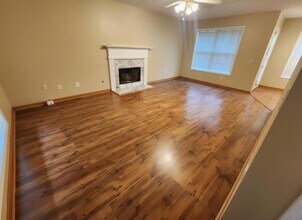3020 Oak Meadow Dr in Snellville, GA - Building Photo - Building Photo