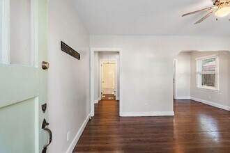 2009 Oakwood Ave in Nashville, TN - Building Photo - Building Photo