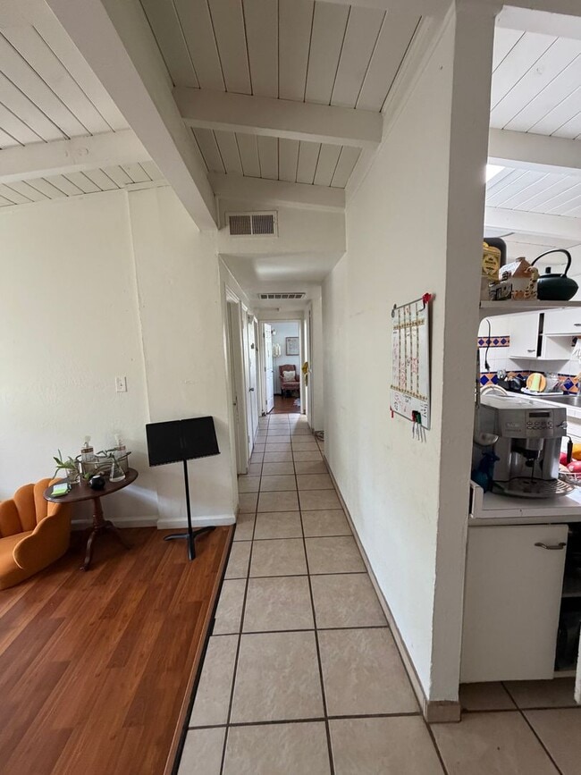 744 M St in Davis, CA - Building Photo - Building Photo