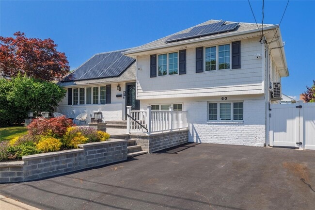 60 Concord Ave in Oceanside, NY - Building Photo - Building Photo