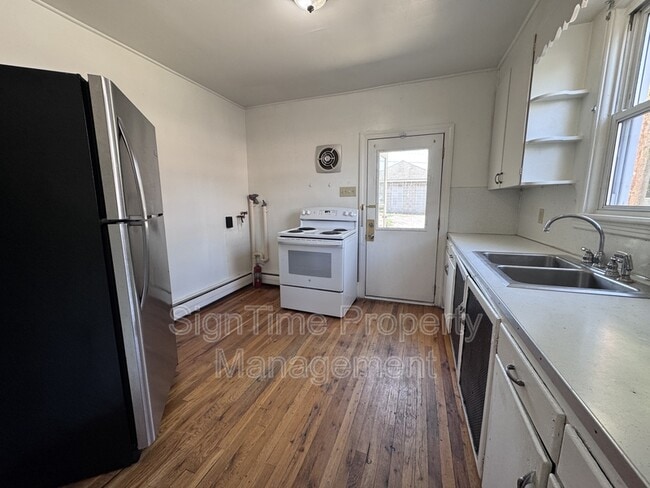 property at 821 Washington Ave