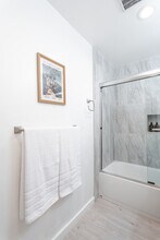 2359 Oakwood Dr in East Palo Alto, CA - Building Photo - Building Photo