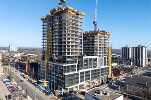 117 John St N in Hamilton, ON - Building Photo