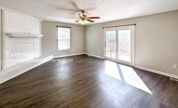 2113 Stapp Dr NE in Huntsville, AL - Foto de edificio - Building Photo
