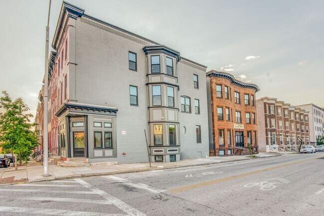 226 E Lafayette Ave in Baltimore, MD - Building Photo - Building Photo