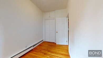 249 E 53rd St in New York, NY - Building Photo - Building Photo