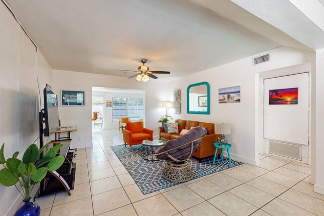 4810 Winchester Dr