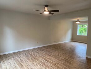 7233 Stanford Ct NW in Bremerton, WA - Building Photo - Building Photo