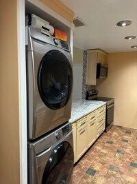 136 Main St, Unit B1