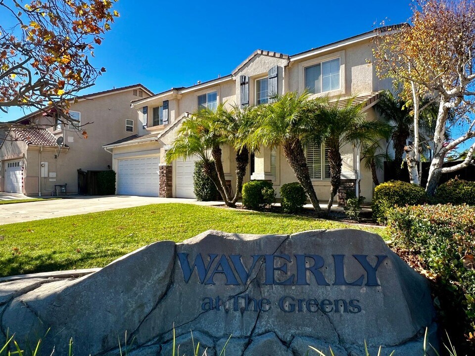 38033 Augusta Dr in Murrieta, CA - Building Photo