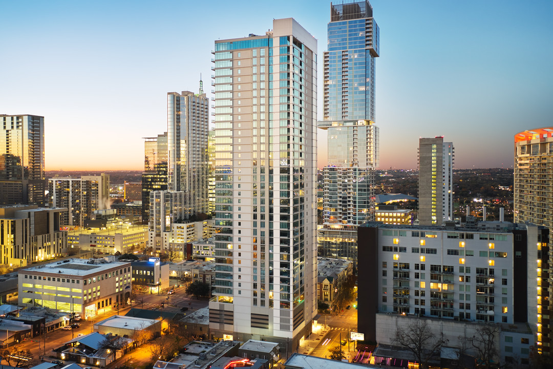 Fifth & West Residences in Austin, TX - Building Photo