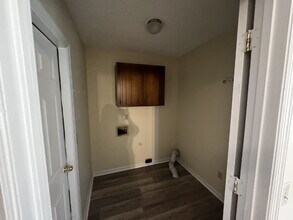 251 Cross Creek Dr in Midway, GA - Building Photo - Building Photo
