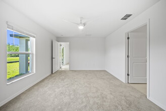 17662 Happytrails St in Land O Lakes, FL - Building Photo - Building Photo