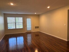 1522 Oakfield Dr in Ann Arbor, MI - Building Photo - Building Photo