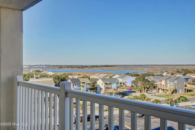 2000 New River Inlet Rd in North Topsail Beach, NC - Building Photo - Building Photo
