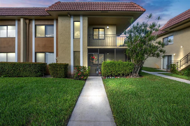 property at 305 Lakeview Dr