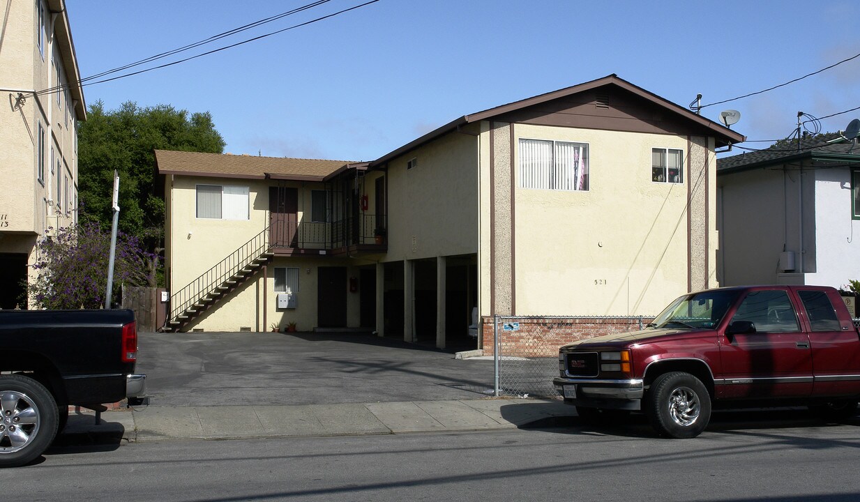 521 Hampshire Ave in Redwood City, CA - Foto de edificio