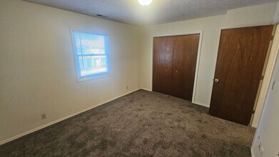 1714 N Lincoln St in Bloomington, IN - Foto de edificio - Building Photo