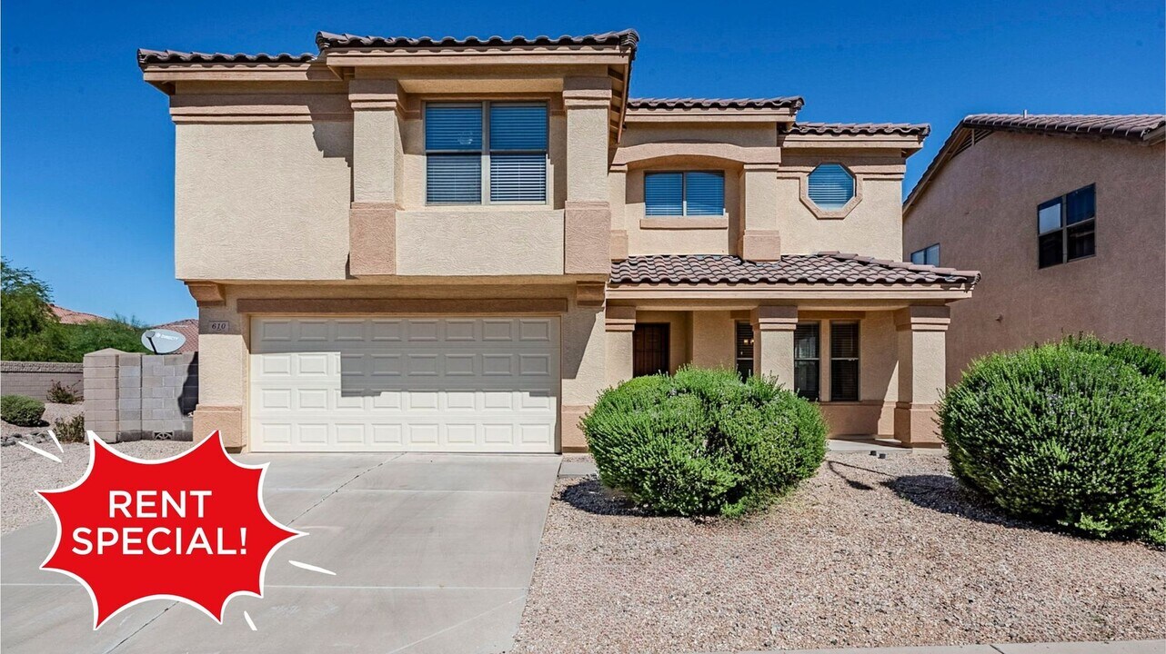 610 W Racine Loop in Casa Grande, AZ - Building Photo