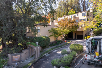 Lafayette Pointe in Lafayette, CA - Building Photo - Primary Photo