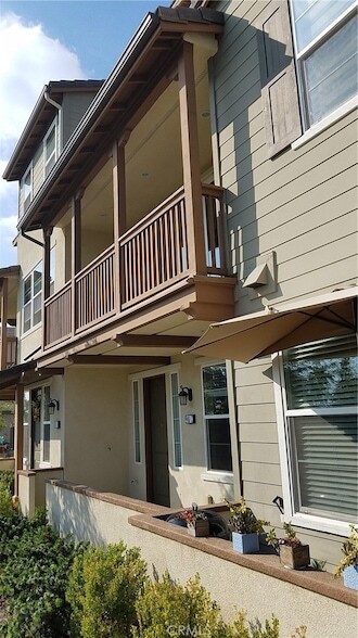 908 N Acacia Ct, Unit 1409 in Azusa, CA - Building Photo - Building Photo