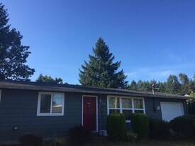 2308 Maple Ln in Steilacoom, WA - Building Photo
