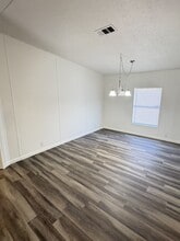 242 7th Way in Interlachen, FL - Building Photo - Building Photo