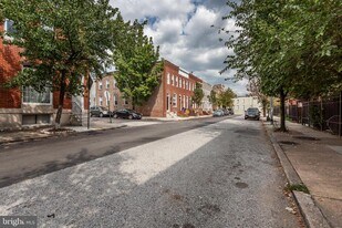 3018 O'Donnell St in Baltimore, MD - Building Photo