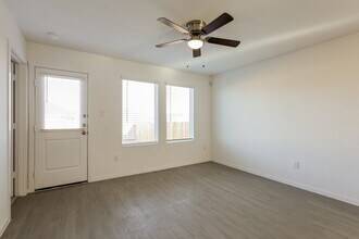 522 Chevre Rd in New Braunfels, TX - Foto de edificio - Building Photo