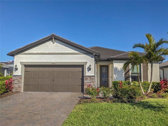 property at 16328 Hidden Oak Lp