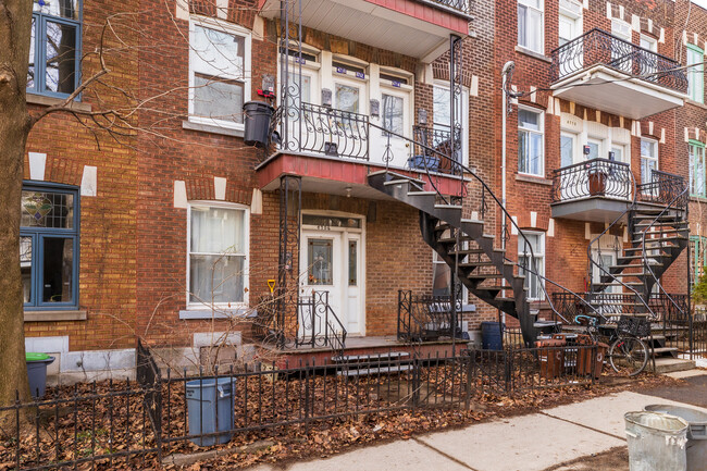 4706-4714 Des Érables Av in Montréal, QC - Building Photo - Building Photo