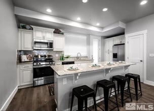 710 Bluffs Ct in Reno, NV - Building Photo - Building Photo
