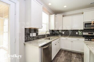 1833 Ridge Creek Dr in Kernersville, NC - Building Photo - Building Photo