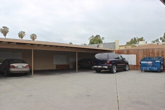 741 N Eucalyptus Ave in Inglewood, CA - Building Photo - Building Photo