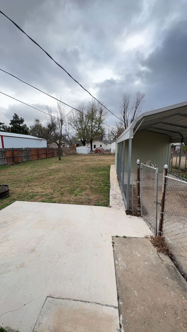 2621 W Maine St in Enid, OK - Building Photo - Building Photo